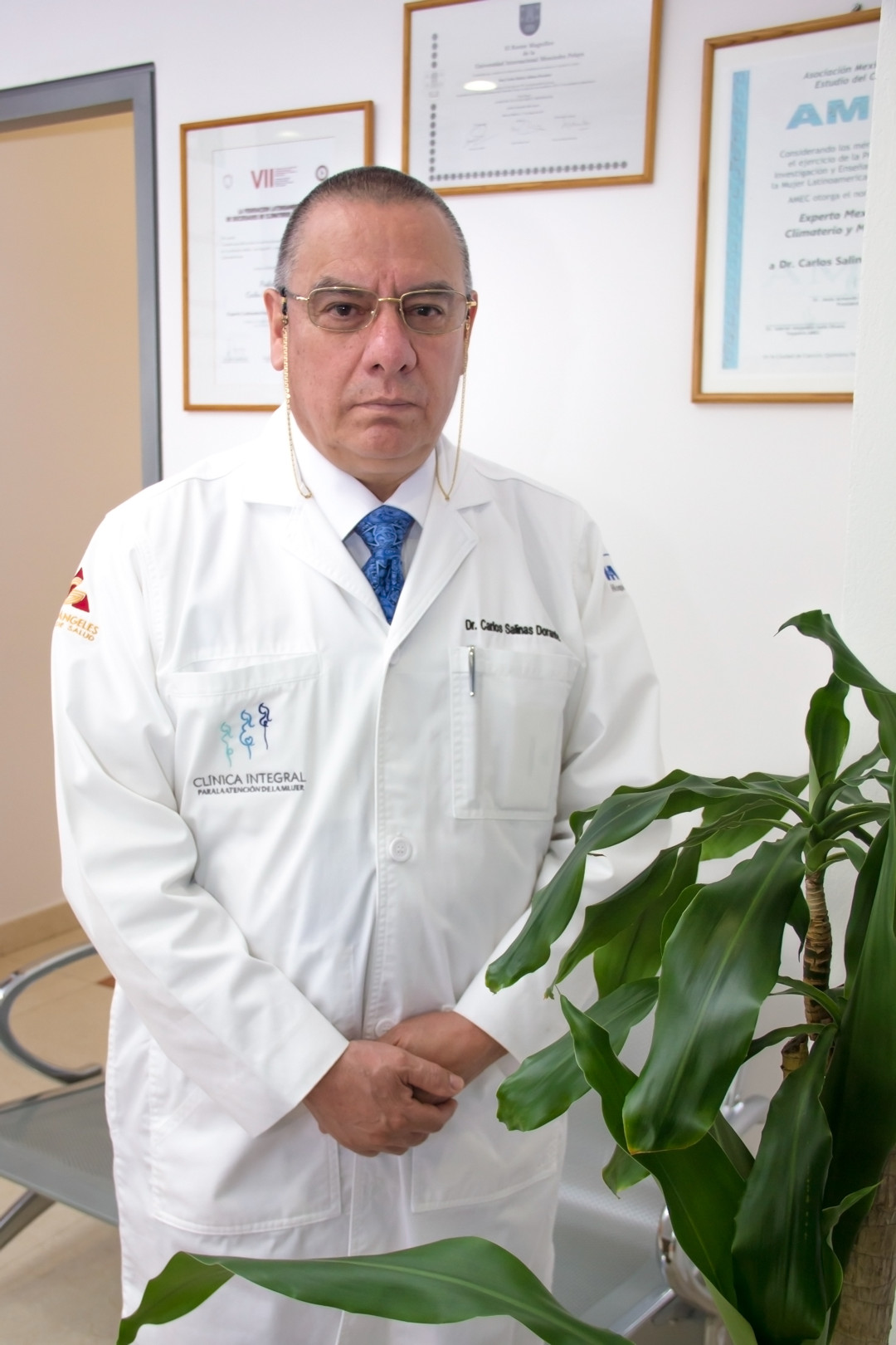 Dr. Carlos Salinas Dorantes